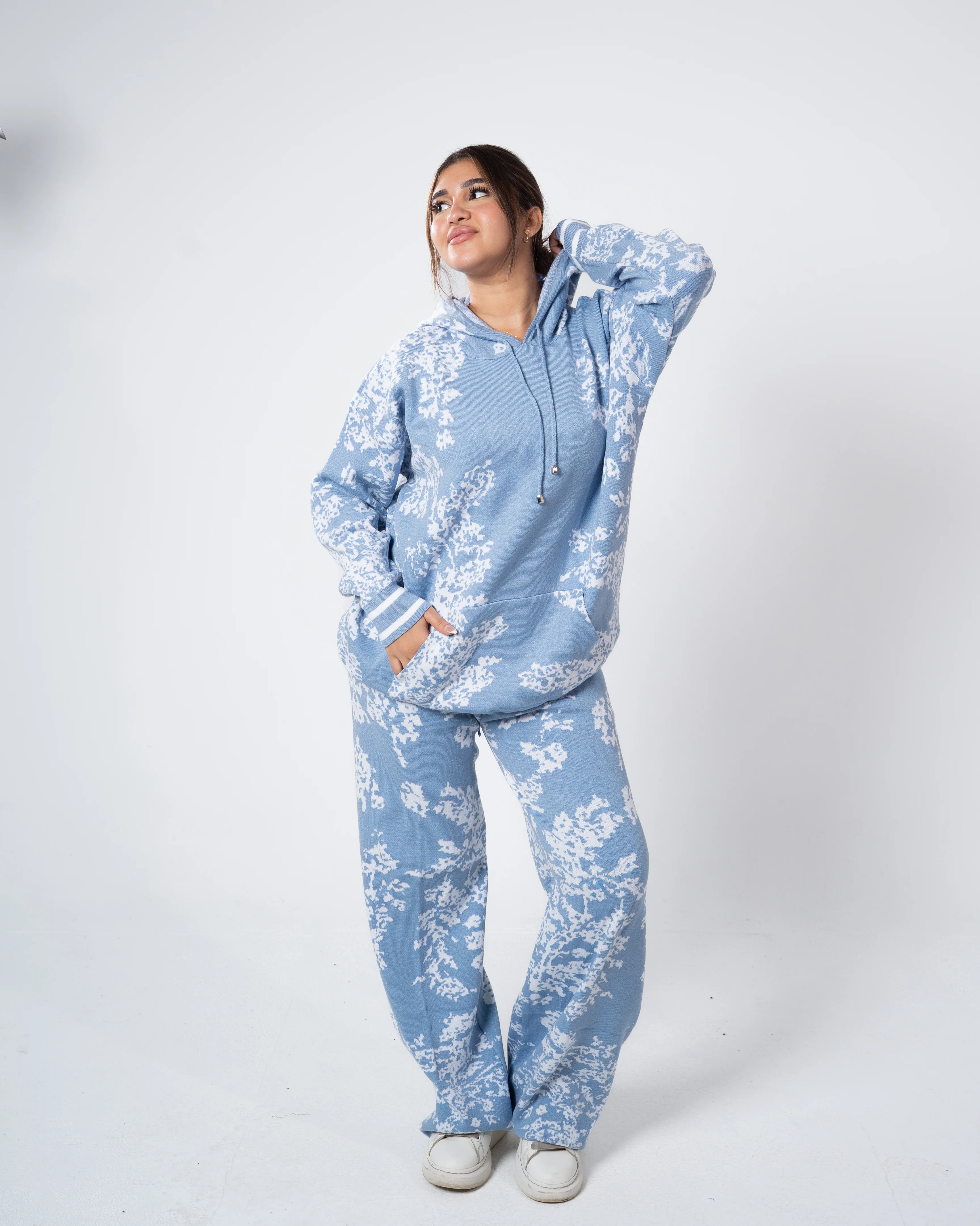 Two-Piece Casual Set – Printed Hoodie & Wide-Leg Pants