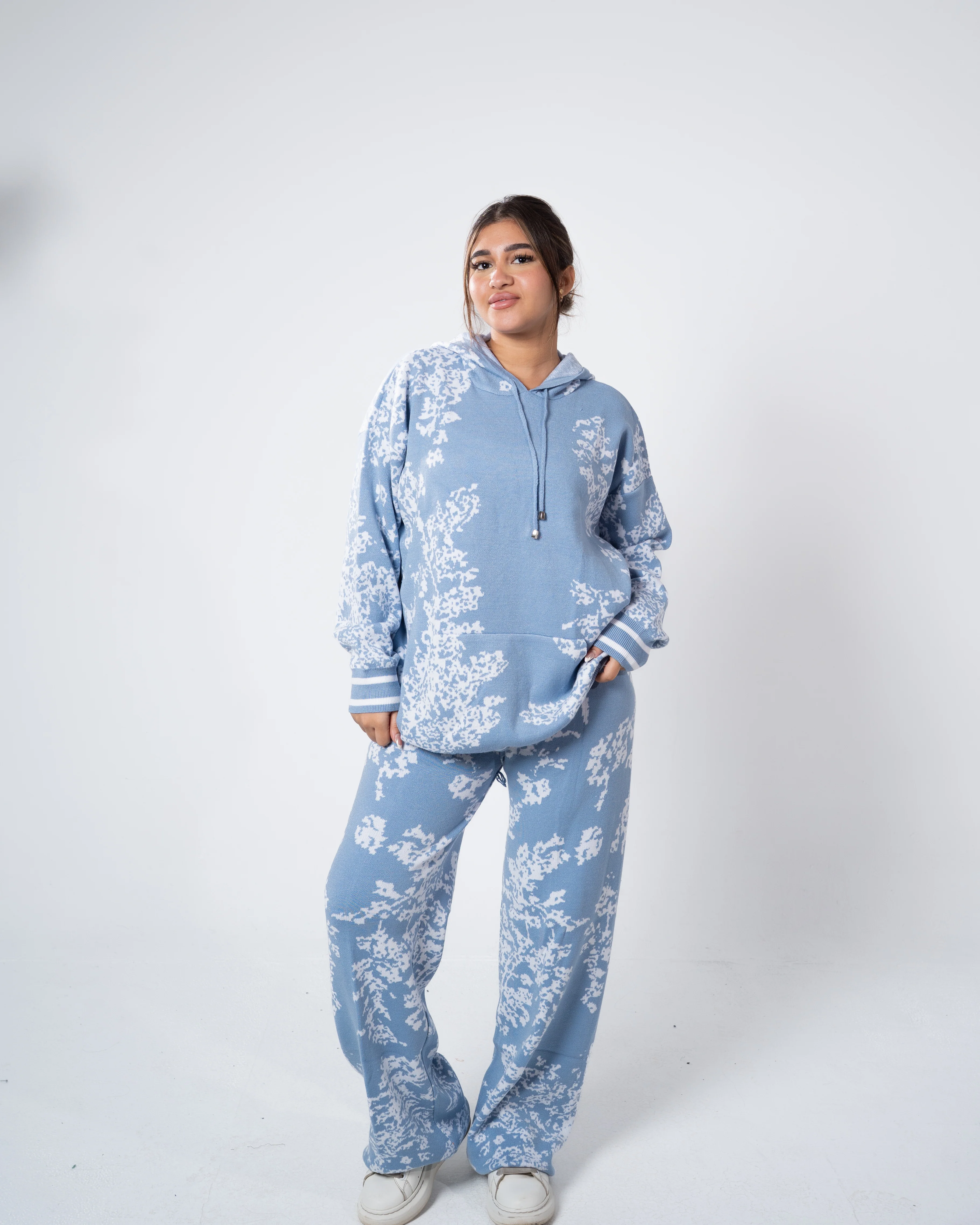Two-Piece Casual Set – Printed Hoodie & Wide-Leg Pants - Image 8